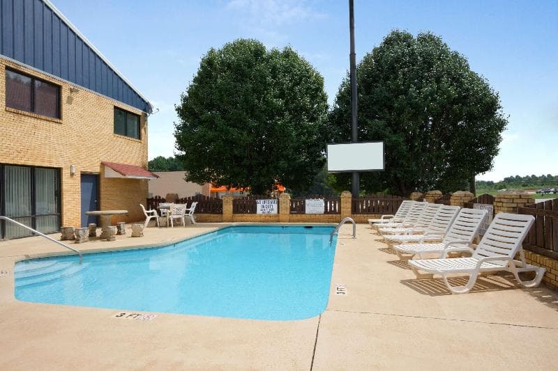Days Inn By Wyndham Richburg 5