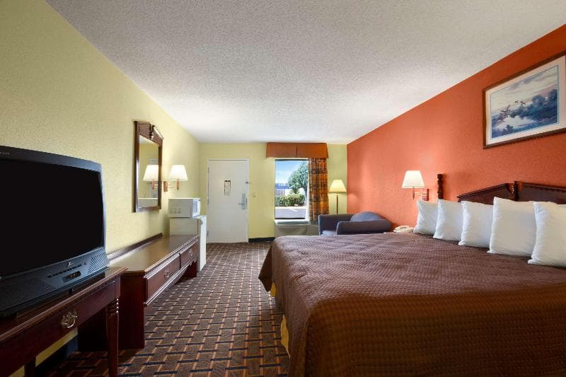 Days Inn By Wyndham Richburg 3