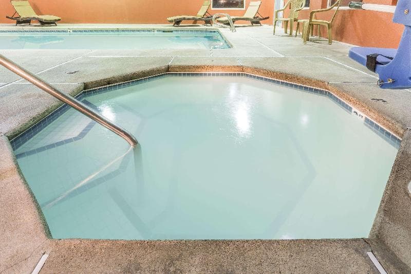 Super 8 by Wyndham Roseburg 2