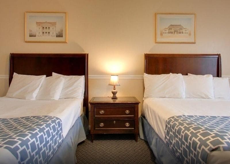 Rockford Alpine Inn And Suites 5