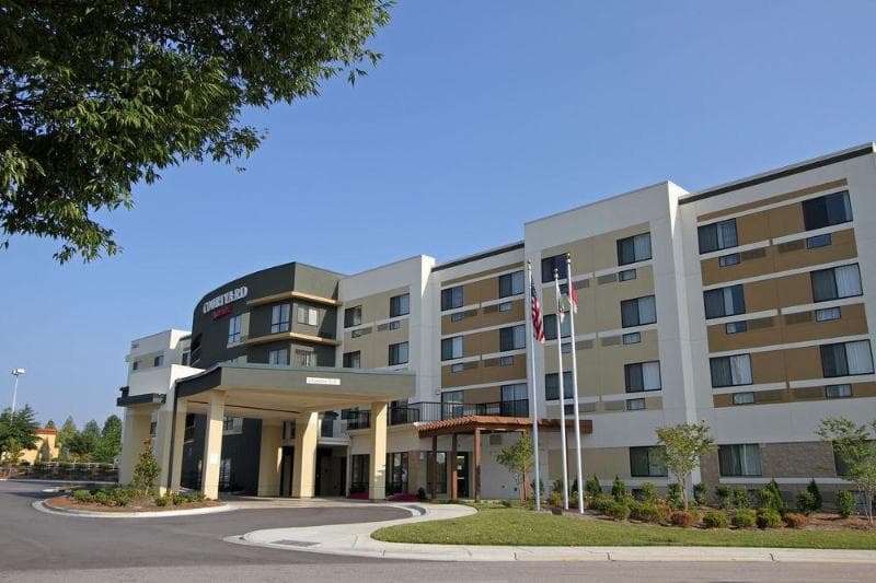 Courtyard By Marriott Triangle Town Center photo 1