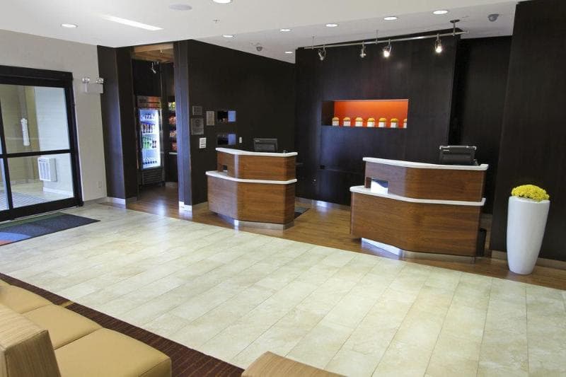 Courtyard By Marriott Triangle Town Center 3
