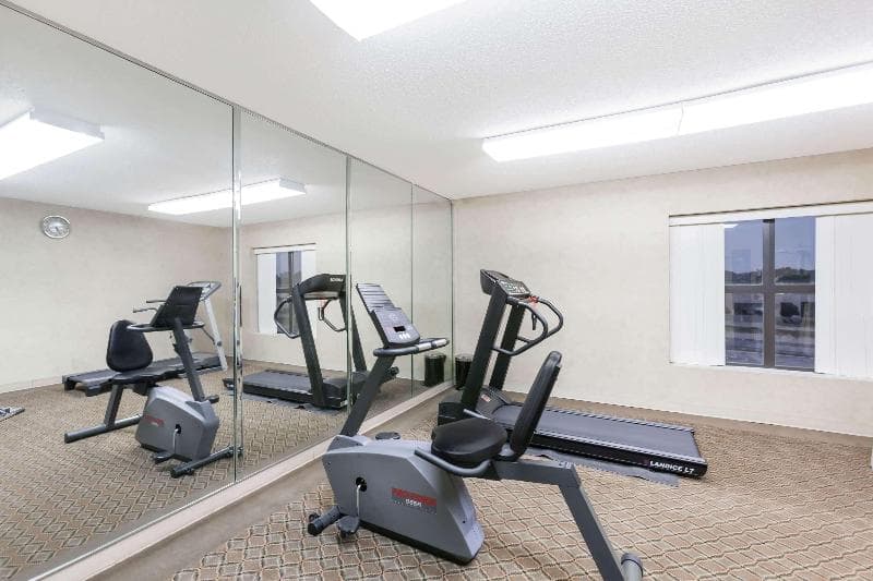 Super 8 By Wyndham Jacksonville Ar 2