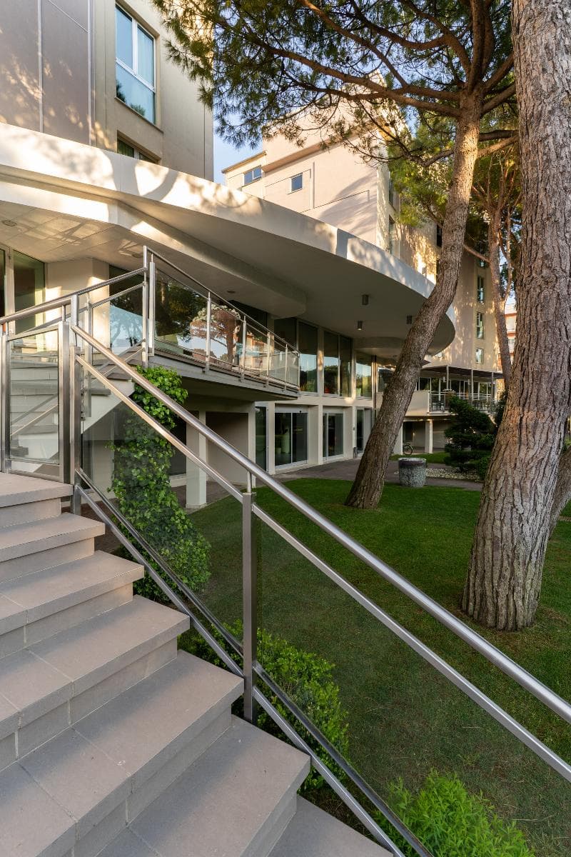 Hotel Balance 4