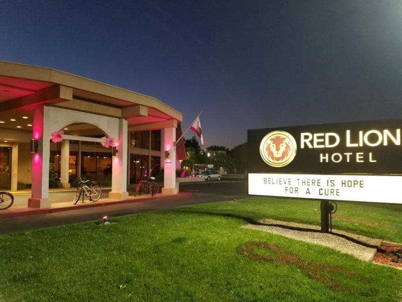 Red Lion Hotel 3