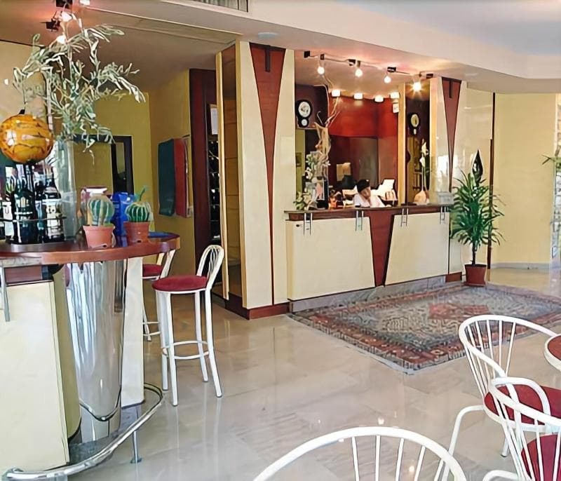 Hotel Ausonia 5