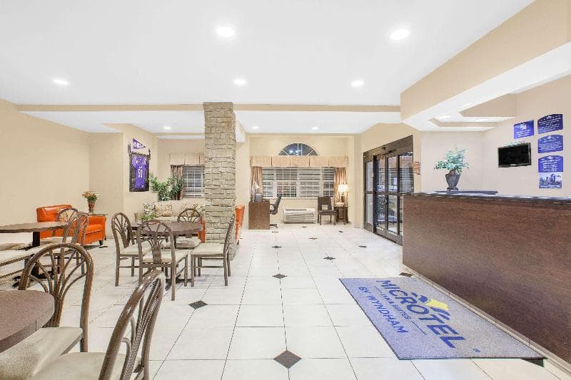 Microtel Inn & Suites By Wyndham Conway 4