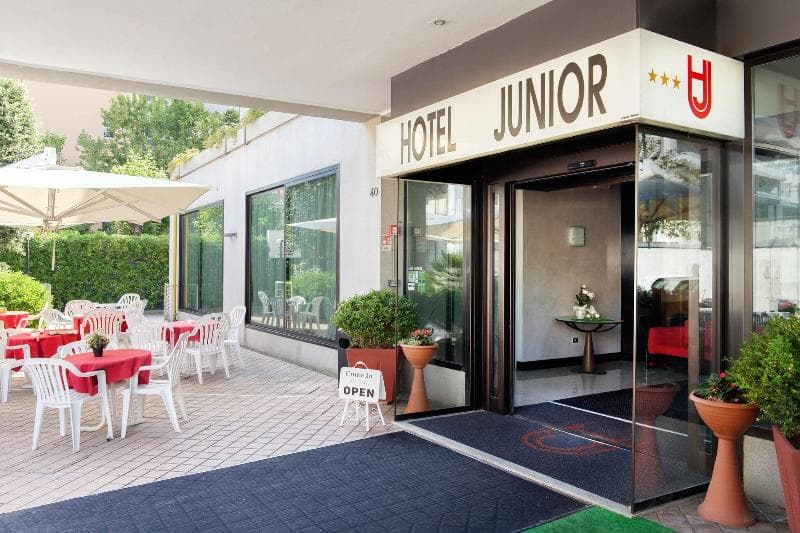 Junior 2