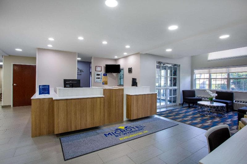 Microtel Inn & Suites by Wyndham Burlington 4