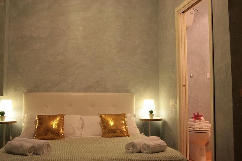 Golden Rooms photo 1