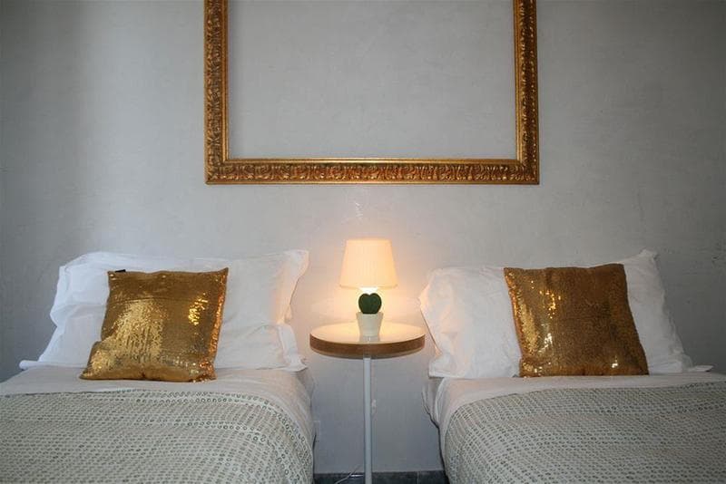 Golden Rooms 4