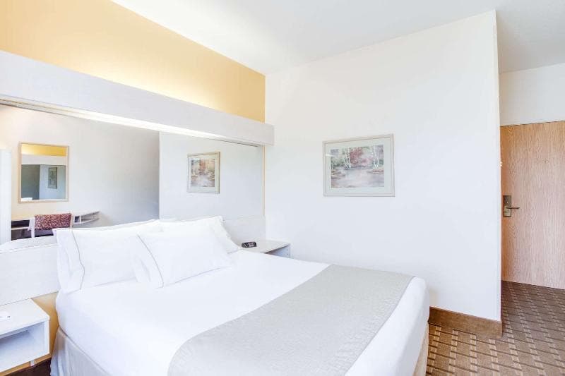 Surestay Hotel By Best Western Christiansburg Blacksburg 5
