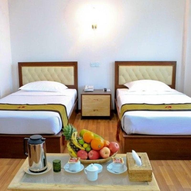 Hotel 7 Mile 5