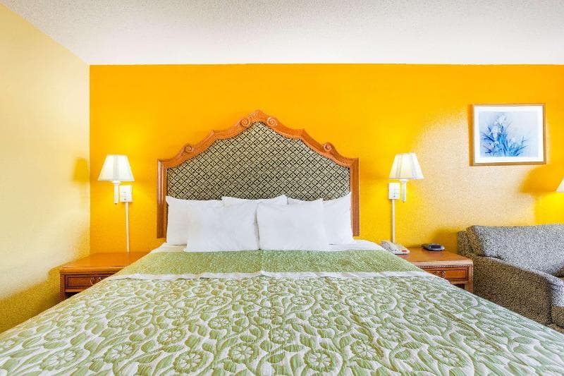 Days Inn By Wyndham Jacksonville 2