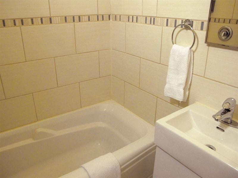 Hotel Auberge Manoir Ville Marie 5