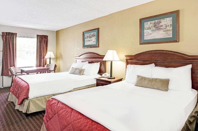 Ramada by Wyndham Walterboro photo 1