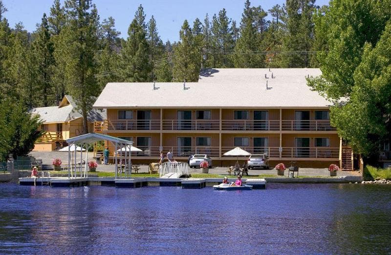 Big Bear Lakefront Lodge 3