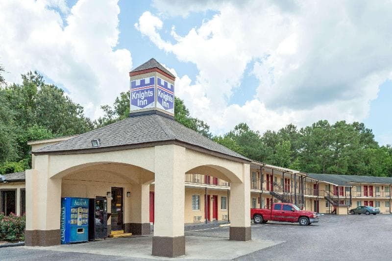Knights Inn - Yemassee 4