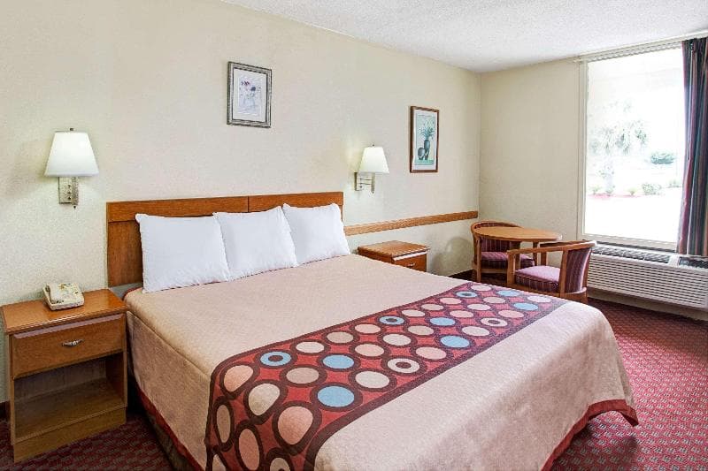 Super 8 By Wyndham Walterboro 3