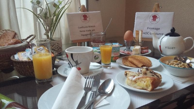 Brit Hotel Reims Centre - Aux Sacres 5