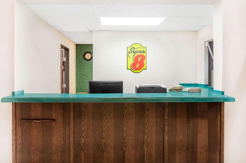 Super 8 By Wyndham Conway 5