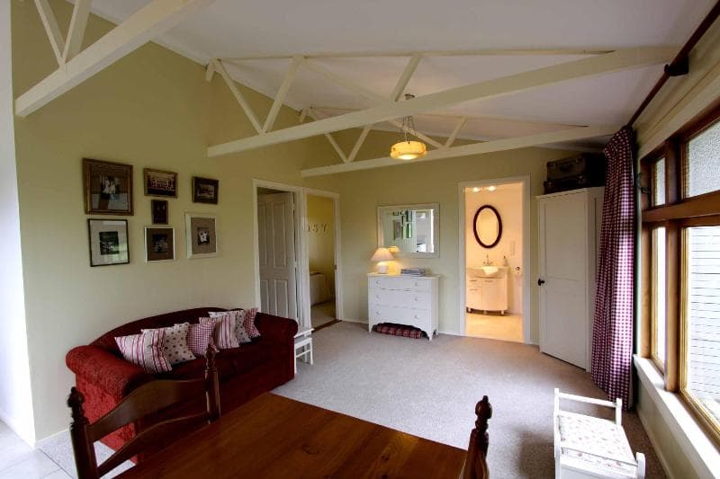 Blossom Cottage main