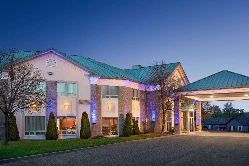 Days Inn by Wyndham Montmagny 5