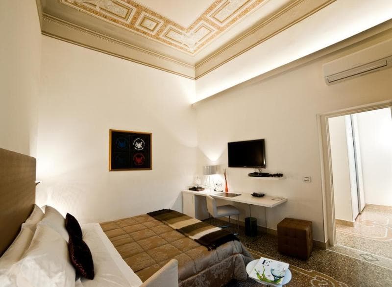 Town House Cavour main