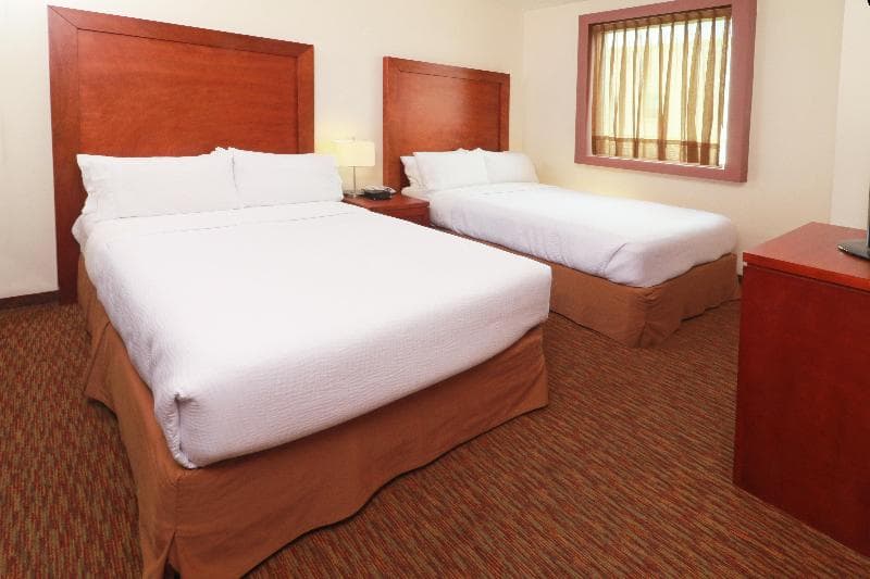 Staybridge Suites Queretaro 5