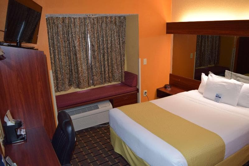 Microtel Inn & Suites By Wyndham Rock Hill/Charlotte Area 2