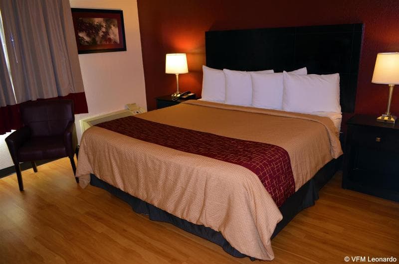 Red Roof Inn Lumberton 4