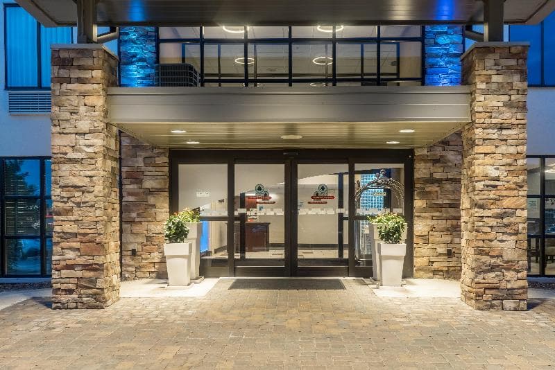 Holiday Inn Express & Suites Fort Payne 5