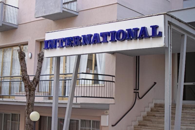 International photo 1