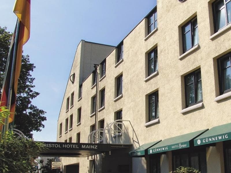 Guennewig Bristol Mainz 3