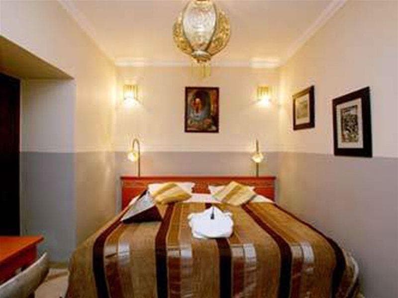 Riad Amira photo 1
