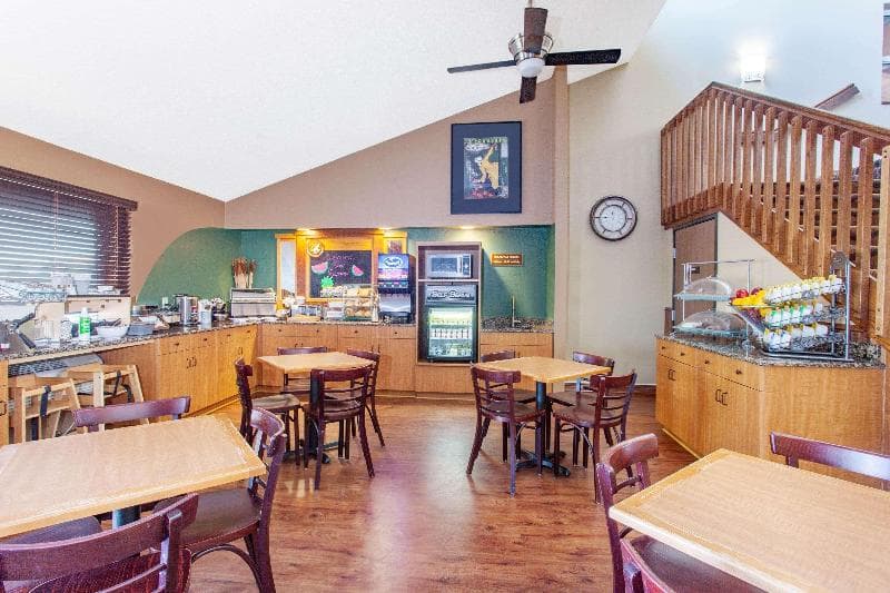 AmericInn by Wyndham St. Cloud MN I-94 2