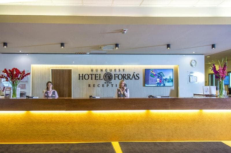 Hunguest Hotel Forrás 5