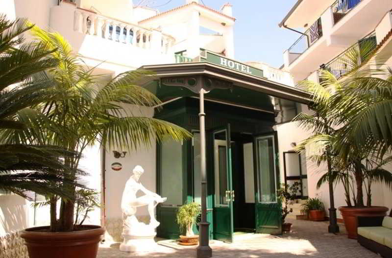 Santa Lucia 4