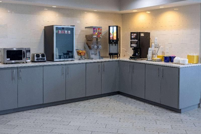 Days Inn By Wyndham Louisburg 3