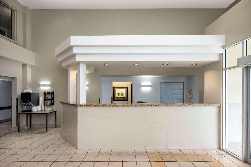 Super 8 by Wyndham Sainte Agathe Des Monts 4