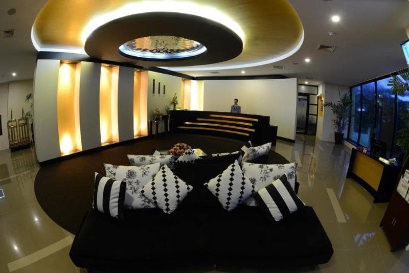 Avenue 64 Yangon 4