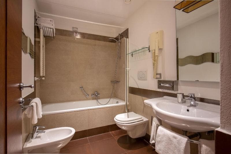 Condotti Palace 4