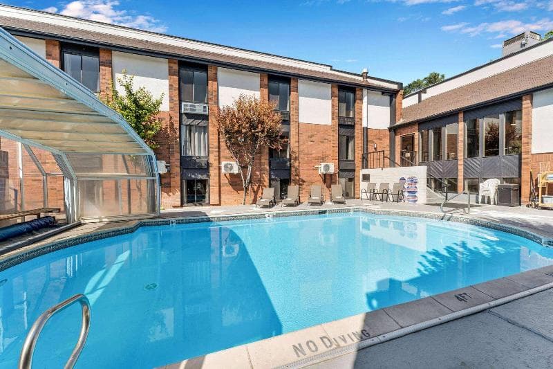 SYLO Hotel Richfield, a Ramada by Wyndham 4