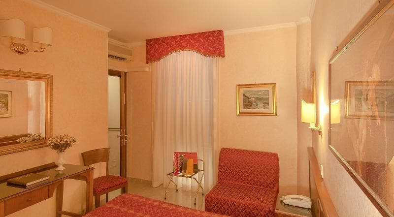 Silla 4