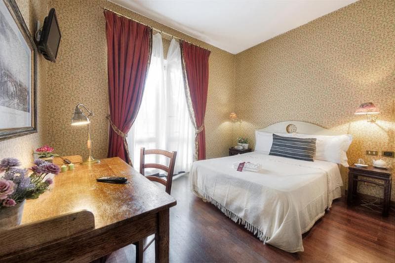 Colony Hotel 5