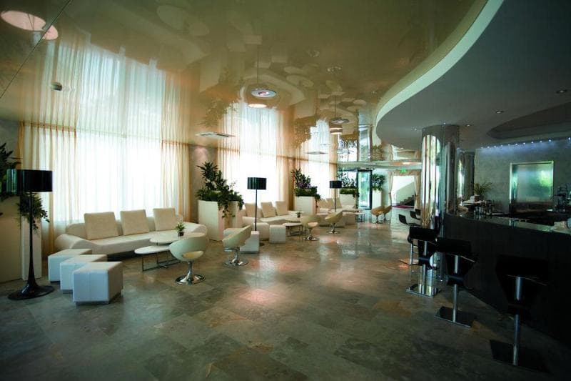 Premier & Suites 5