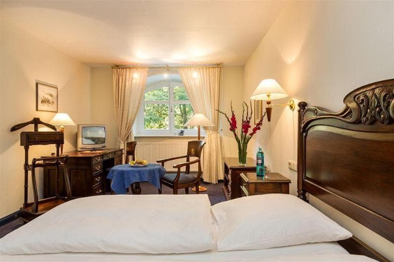 Schlosshotel Ralswiek 1