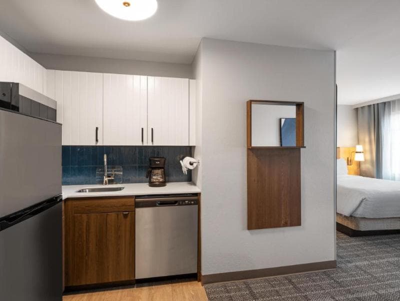 Staybridge Suites Rochester University 5