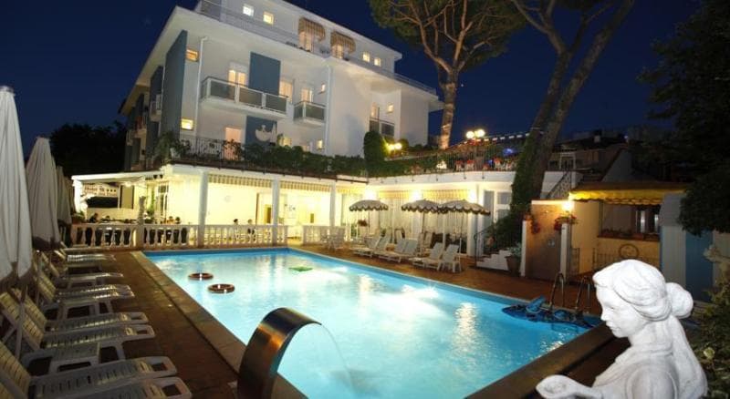 Hotel Villa Dei Fiori 4