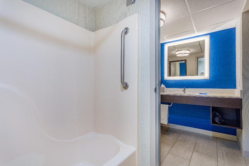Holiday Inn Express Ramsey-Mahwah 4